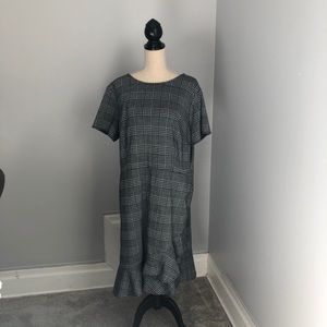 London Style Plus Size Houndstooth Dress